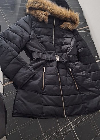 Kürk Detaylı Siyah Kadın Kışlık Mont - Görsel 2