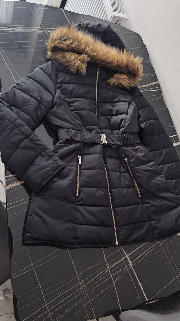 Kürk Detaylı Siyah Kadın Kışlık Mont - Görsel 2