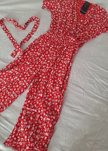 giyilmedi Kırmızı Çiçek Desenli Bohem Kadın Tulum - Görsel 6