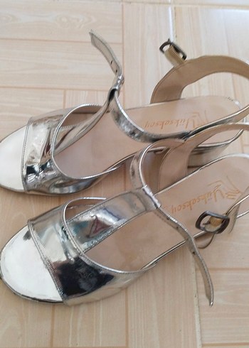 Metalik Bej Stiletto Topuklu Kadın Abiye Ayakkabı