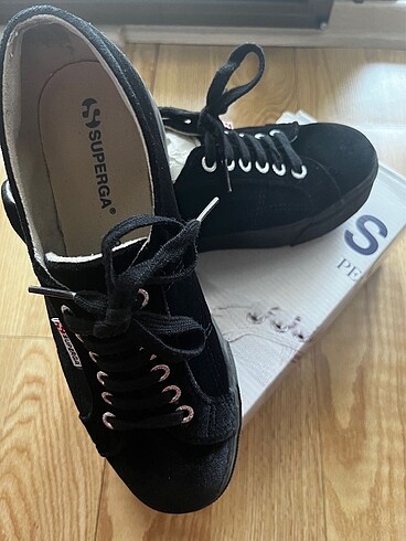39 Beden siyah Renk Superga Ayakkabi