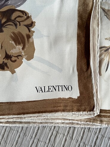Valentino İpek esarp