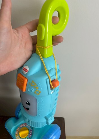 Fisher Price Oyuncak elektrik süpürgesi