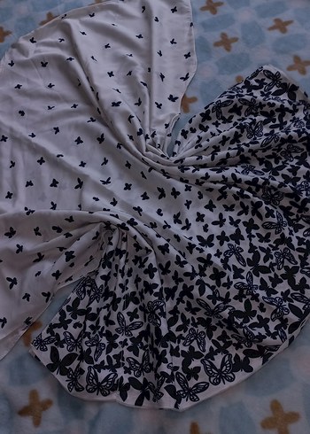 Beyaz Lacivert kelebek Desenli Bluz - Görsel 5