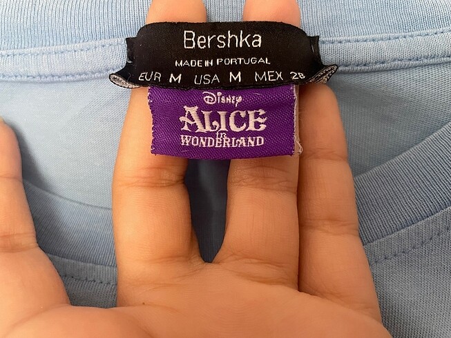 m Beden Bershka limited edition alice in wonderland tişört