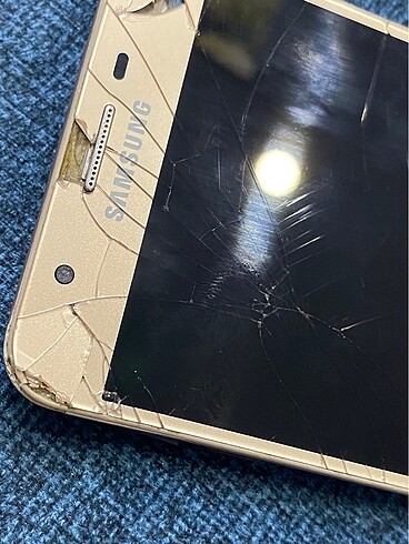 Bozuk telefon - Görsel 2