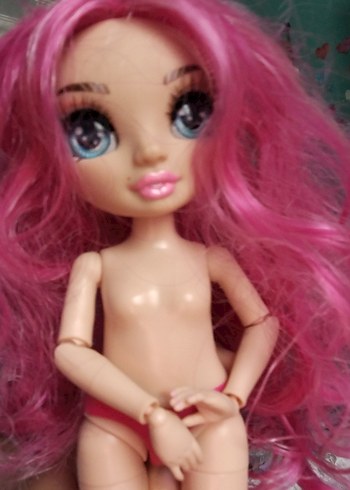 Barbie Pembe Saçlı Bebek