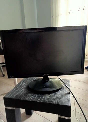 Samsung Siyah Monitör