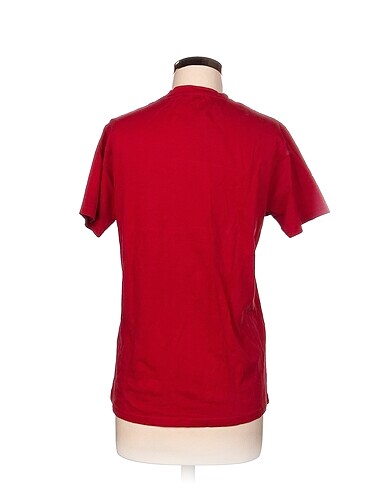 m Beden Koton T-shirt %70 İndirimli.