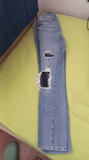 Mavi Jeans Yanlarına pense atıldı açila bilir