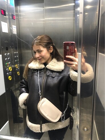 Stradivarius suni deri kürklü mont - Görsel 2