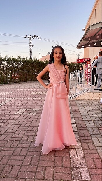 Gece kıyafeti abiye