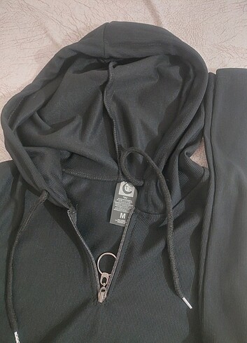 m Beden M beden spor crop