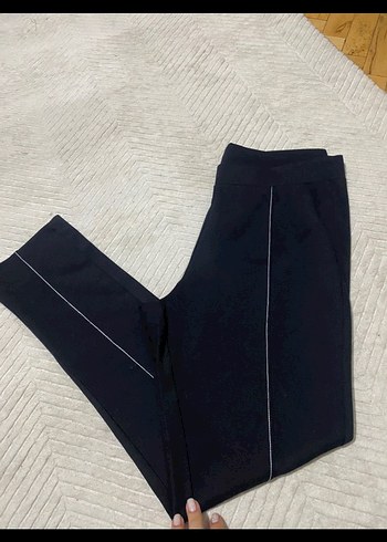 Kadın Siyah Regular Fit Midi Kumaş Pantolon - Görsel 4