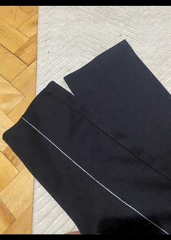 Kadın Siyah Regular Fit Midi Kumaş Pantolon - Görsel 3