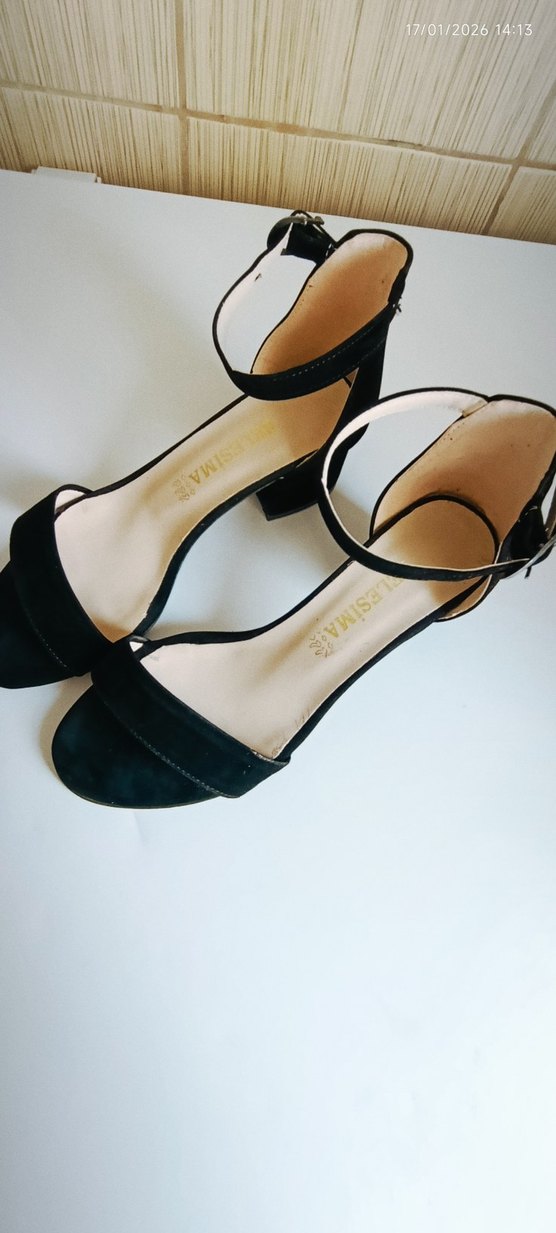 Klasik Siyah Kadın Topuklu Sandalet - Görsel 3