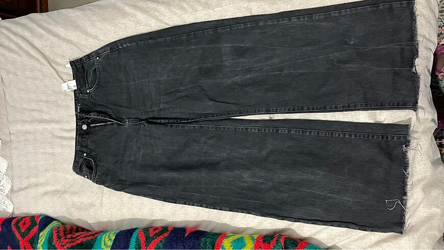 Siyah kot pantolon