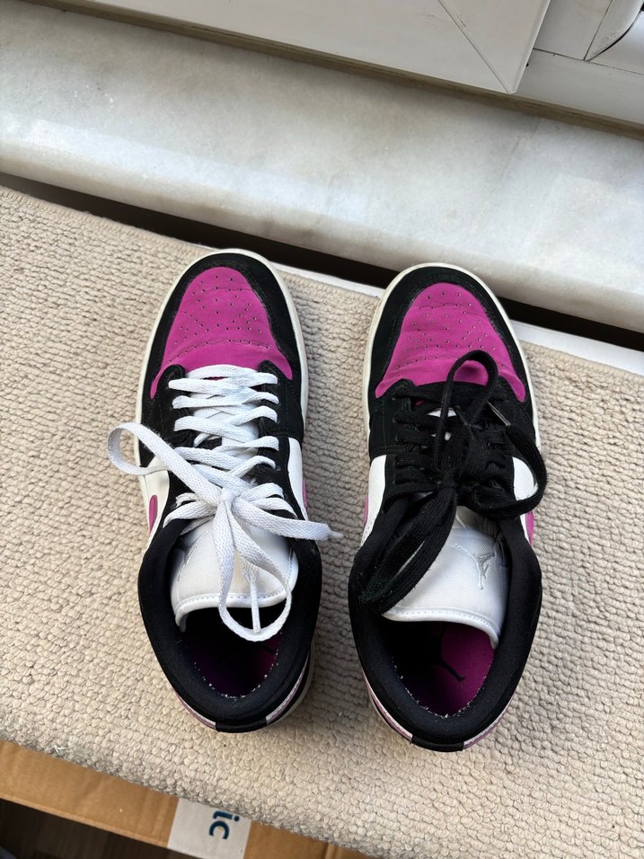 Nike Pembe AirJordan Ayakkabı - Görsel 3