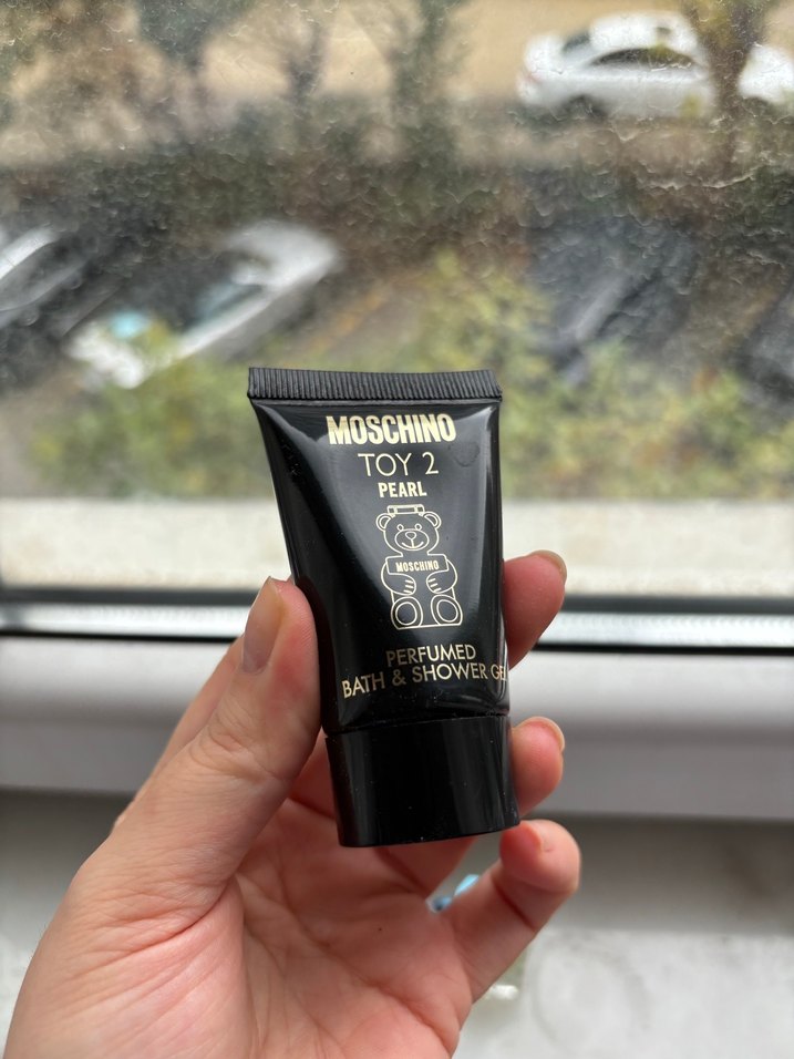 Moschino Toy 2 Pearl Kadın Parfüm Seti - Görsel 4