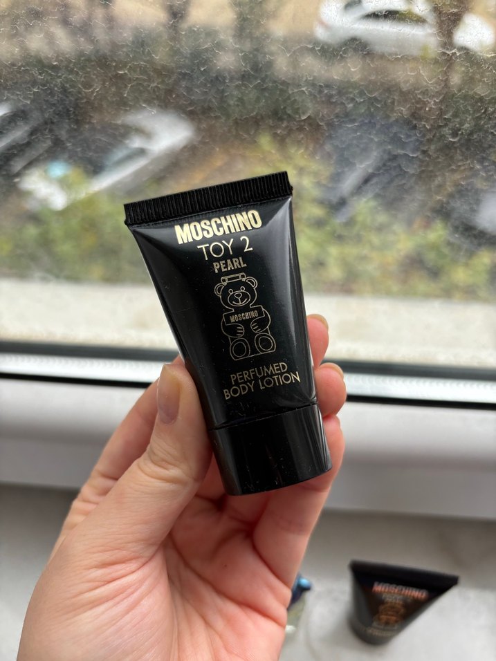 Moschino Toy 2 Pearl Kadın Parfüm Seti - Görsel 2