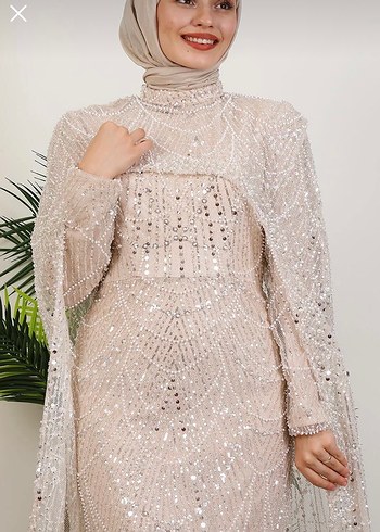 İşlemeli şık Abiye - Görsel 2