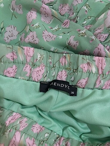 Trendyol & Milla Mini etek
