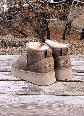UGG platform ultra mini bot