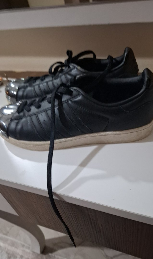 Siyah Metal Burunlu Bağcıklı Kadın Spor Ayakkabı - Görsel 3