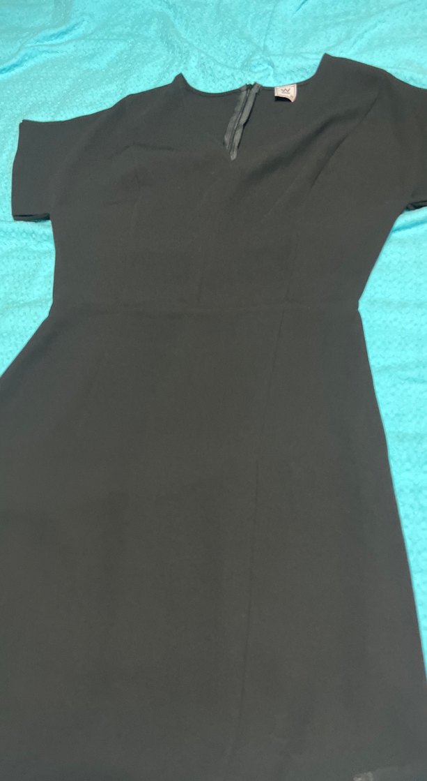 Siyah V Yaka Fermuarlı Kısa Kollu elbise - Görsel 3