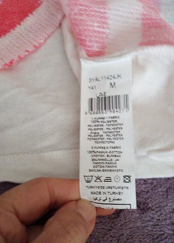 Pembe Çizgili Önü Pullu Tişört - Görsel 8