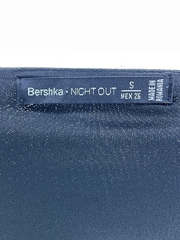 s Beden siyah Renk Bershka Uzun Tulum %70 İndirimli.