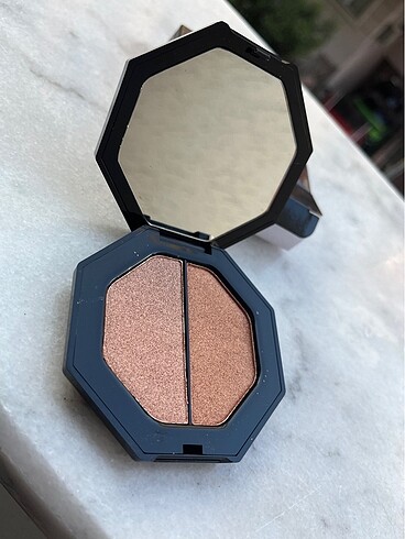  Beden HUDA BEAUTY AYDINLATICI