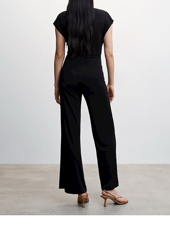 Siyah V Yaka Drapeli Kadın Tulum - Görsel 4