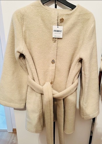 Bej Düğmeli Ceket - Görsel 3