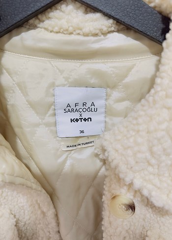 Düğmeli krem Midi Kabarık Kadın Kaban - Görsel 2