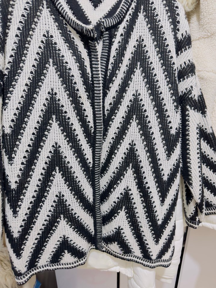 Siyah - krem  Zebra Desenli Kadın Triko Hırka - Görsel 3