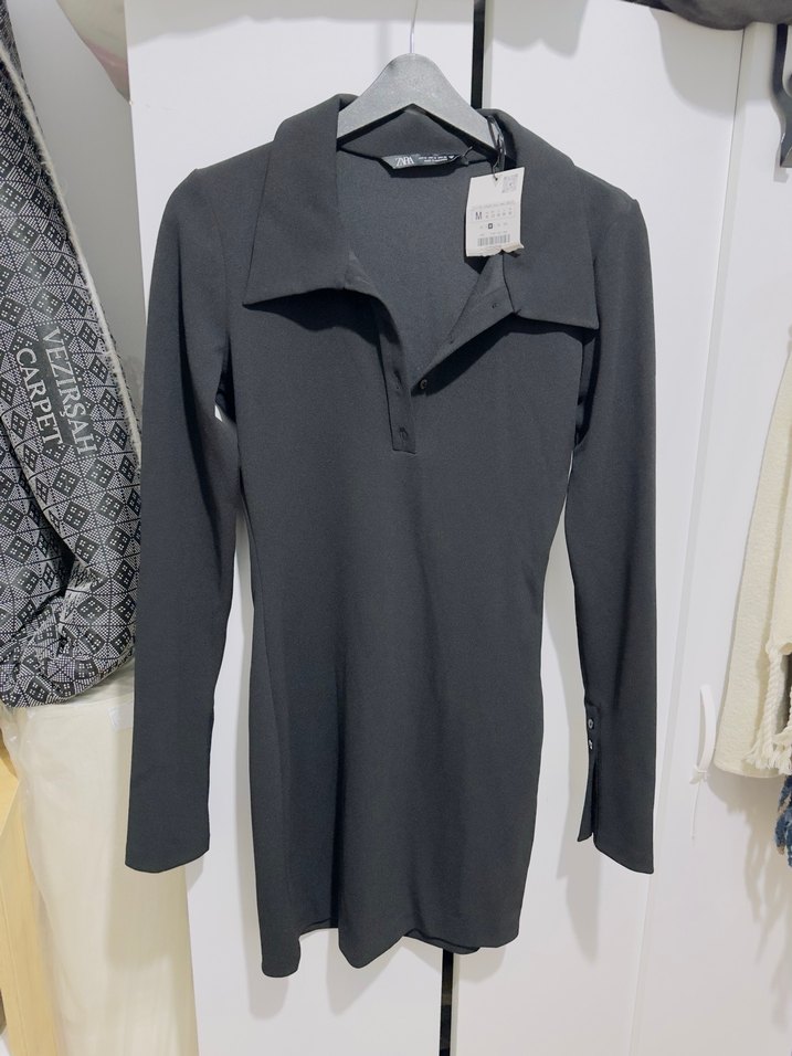 Siyah Düğmeli mini kol detaylı Kadın Elbise - Görsel 5