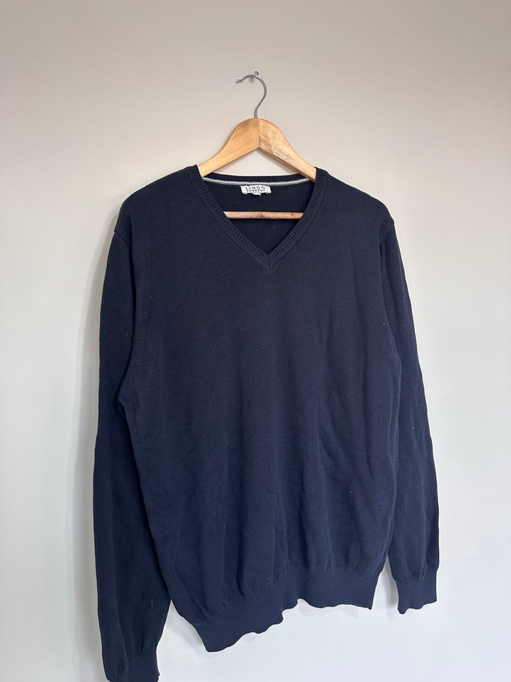 Siyah V Yaka Erkek Yün Kazak - Görsel 3