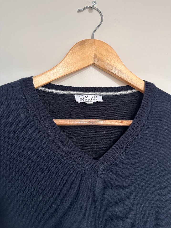 Siyah V Yaka Erkek Yün Kazak - Görsel 4