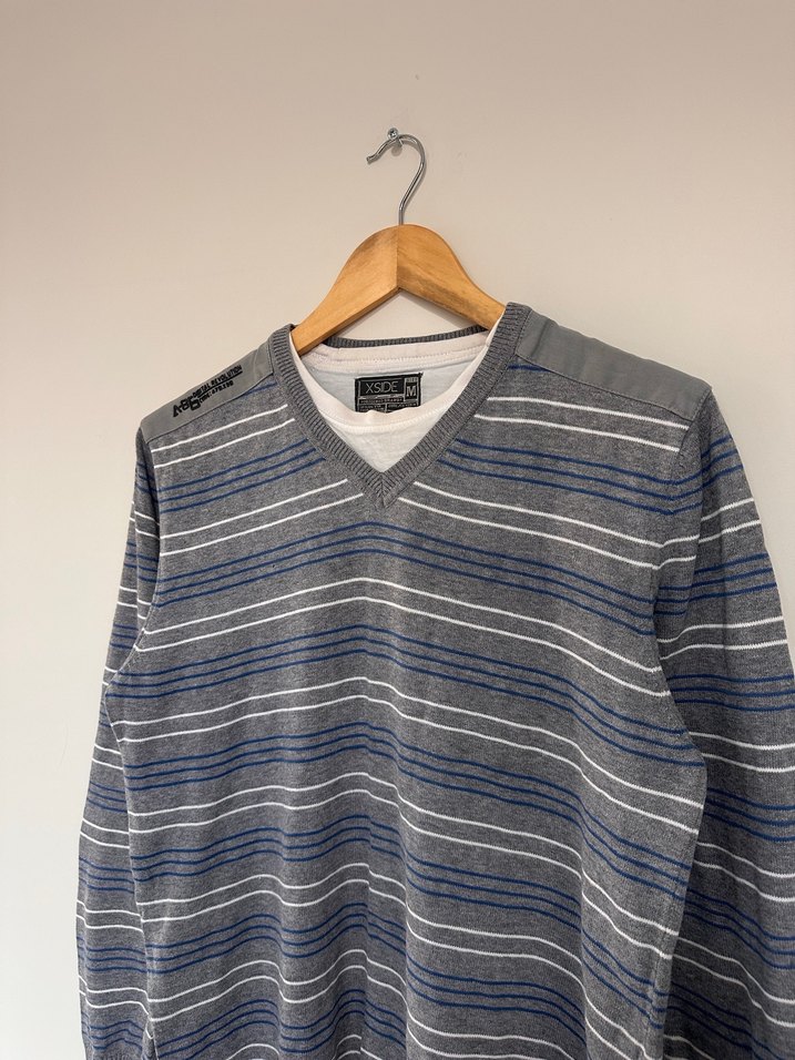 Gri Çizgili V Yakalı Örgü Erkek Kazak - Görsel 2