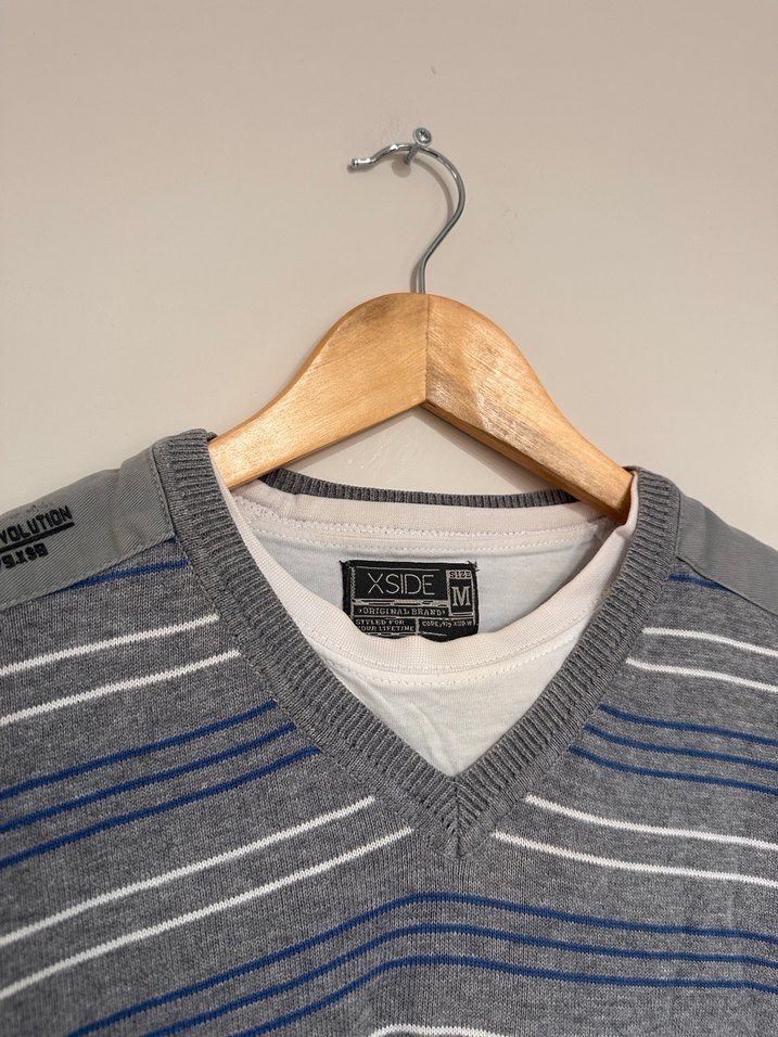 Gri Çizgili V Yakalı Örgü Erkek Kazak - Görsel 4