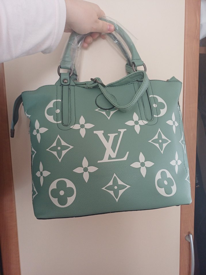 Yves Saint Laurent Yeşil Deri Püsküllü Parisian Çanta - Görsel 2