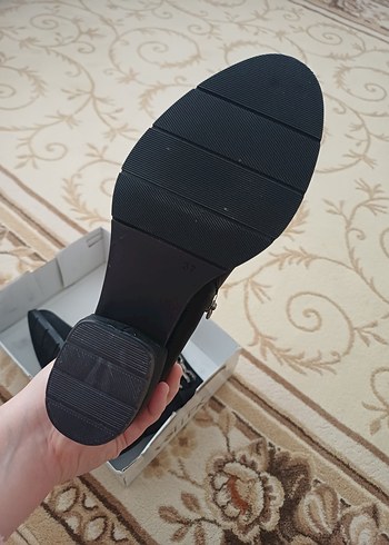 Siyah Süet Tokalı Kadın Topuklu Bot - Görsel 3