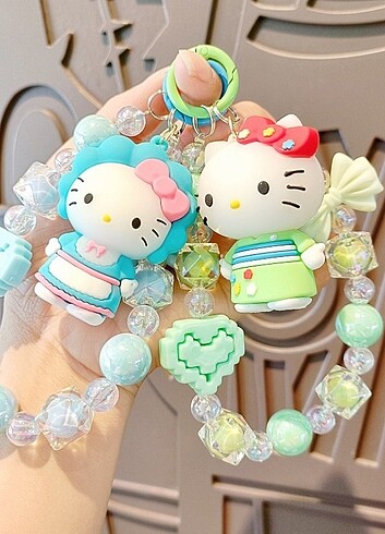  Beden çeşitli Renk Hello Kitty Charmı