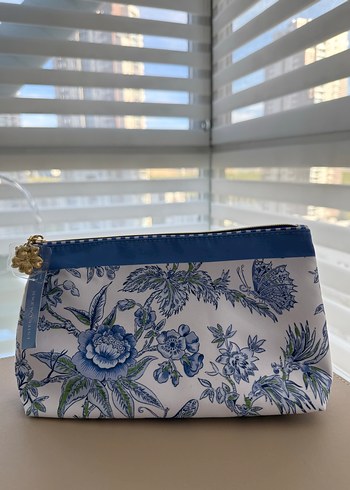 Estée Lauder Makyaj Çantası
