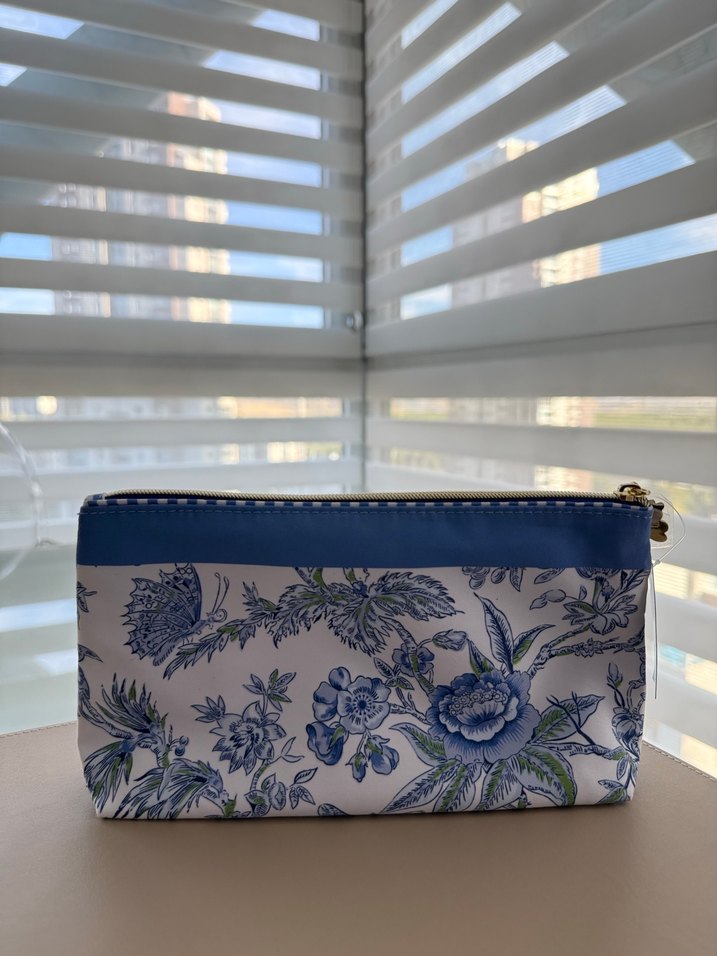 Estée Lauder Makyaj Çantası - Görsel 4