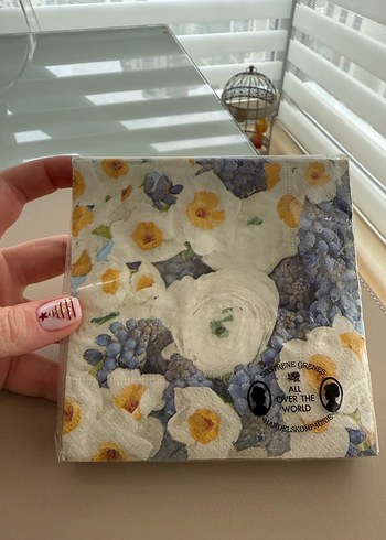 Çiçek Desenli Kâğıt Peçete - Görsel 2