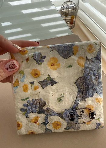 Çiçek Desenli Kâğıt Peçete - Görsel 3