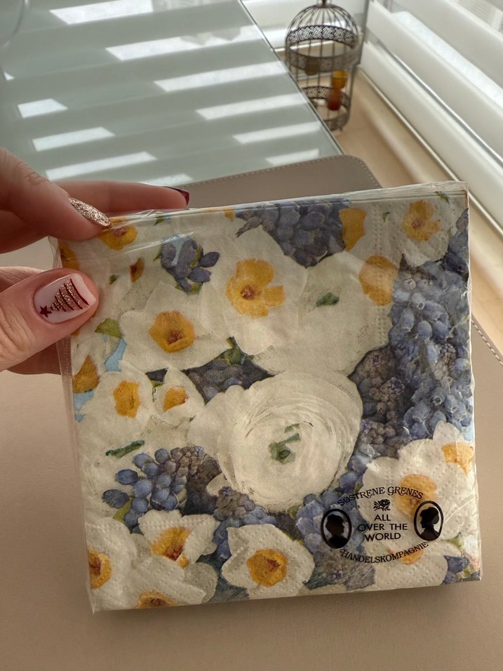 Çiçek Desenli Kâğıt Peçete - Görsel 3