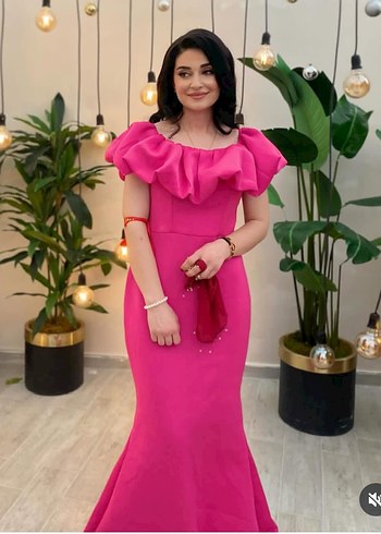 Pembe Uzun Abiye Elbise Volan Detaylı